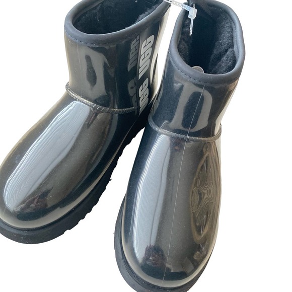 NWOT UGG Classic Clear Mini, Black, size 5 - Picture 3 of 12